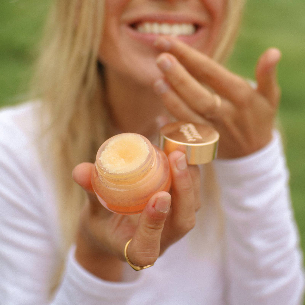 LIP SCRUB - PINK GRAPEFRUIT - THE MNRCH