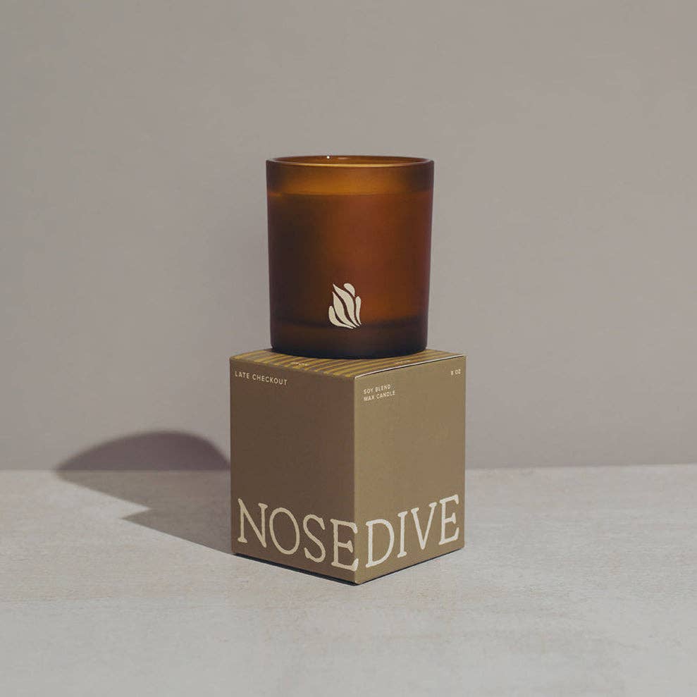 Candle - Late Checkout - THE MNRCH
