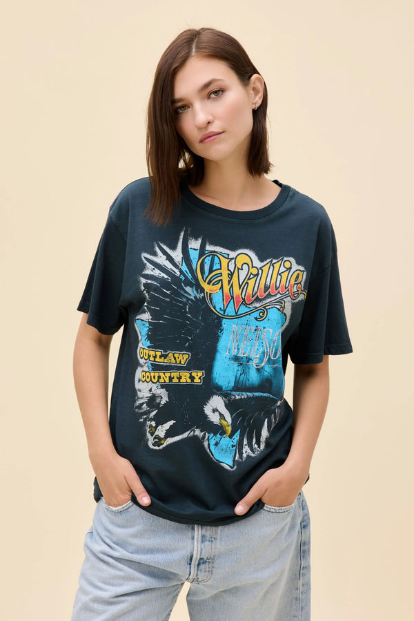DAYDREAMER - WILLIE NELSON OUTLAW COUNTRY BOYFRIEND TEE - THE MNRCH