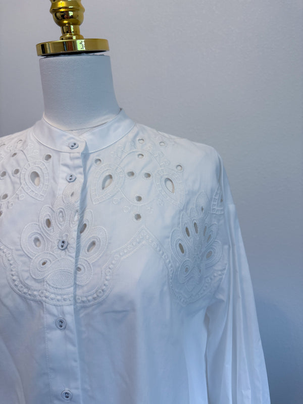 EMBROIDERED BUTTON DOWN DRESS - THE MNRCH