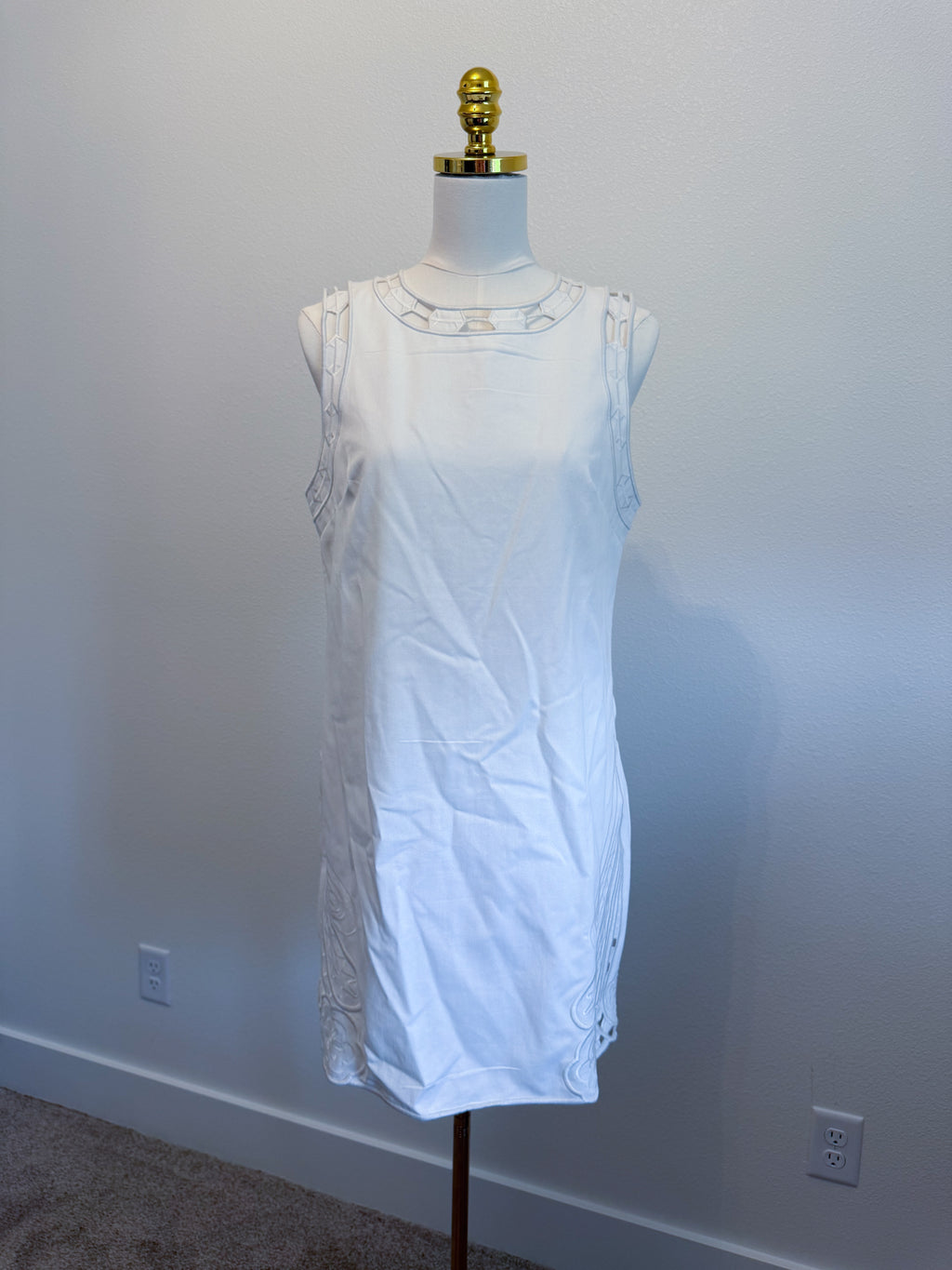 WHITE CUTOUT DRESS - THE MNRCH