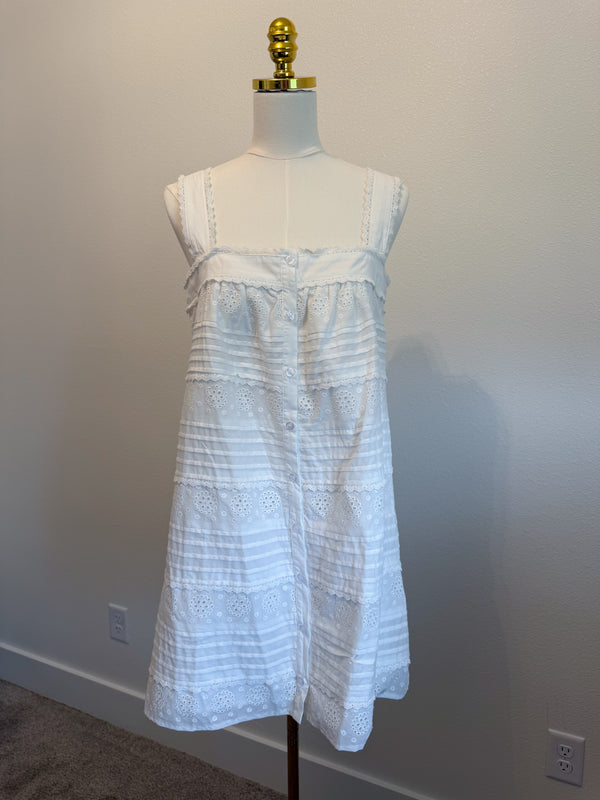EYELET LACE DRESS - THE MNRCH