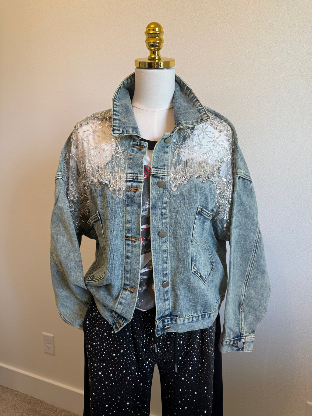 RHINESTONE COWGIRL DENIM JACKET - THE MNRCH