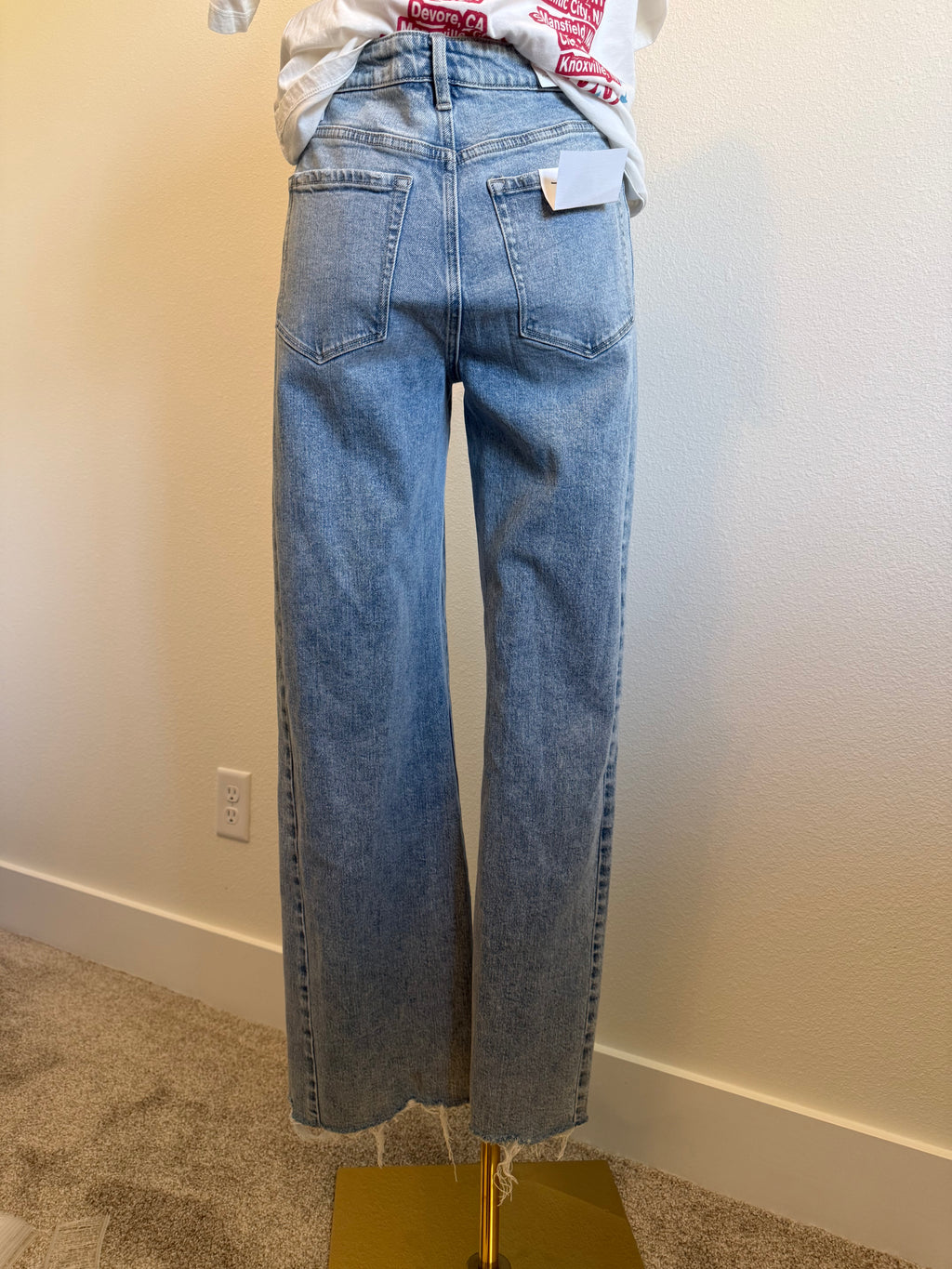 HIGH RISE RAW HEM JEAN - THE MNRCH