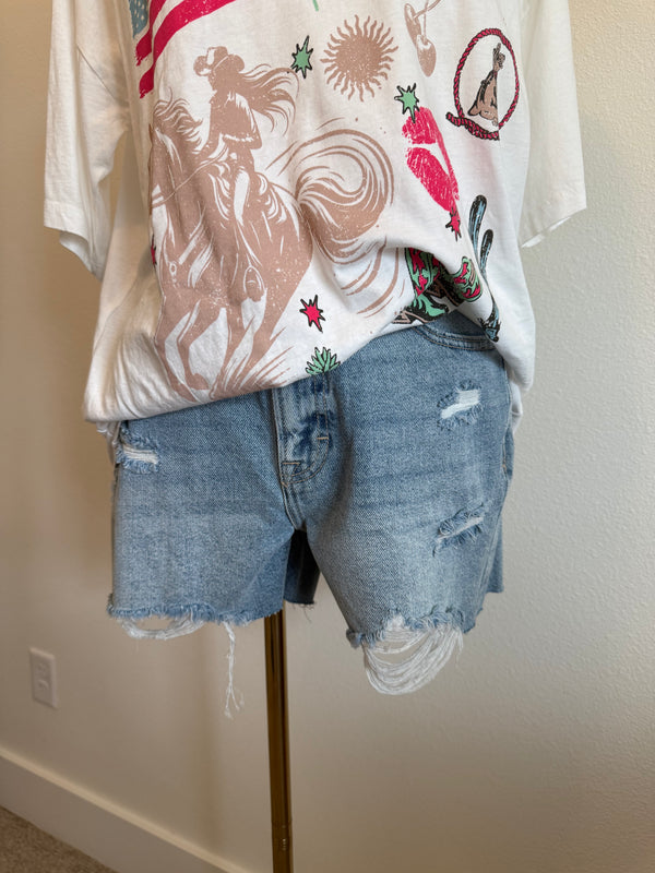 4" DISTRESSED SHORTS - THE MNRCH