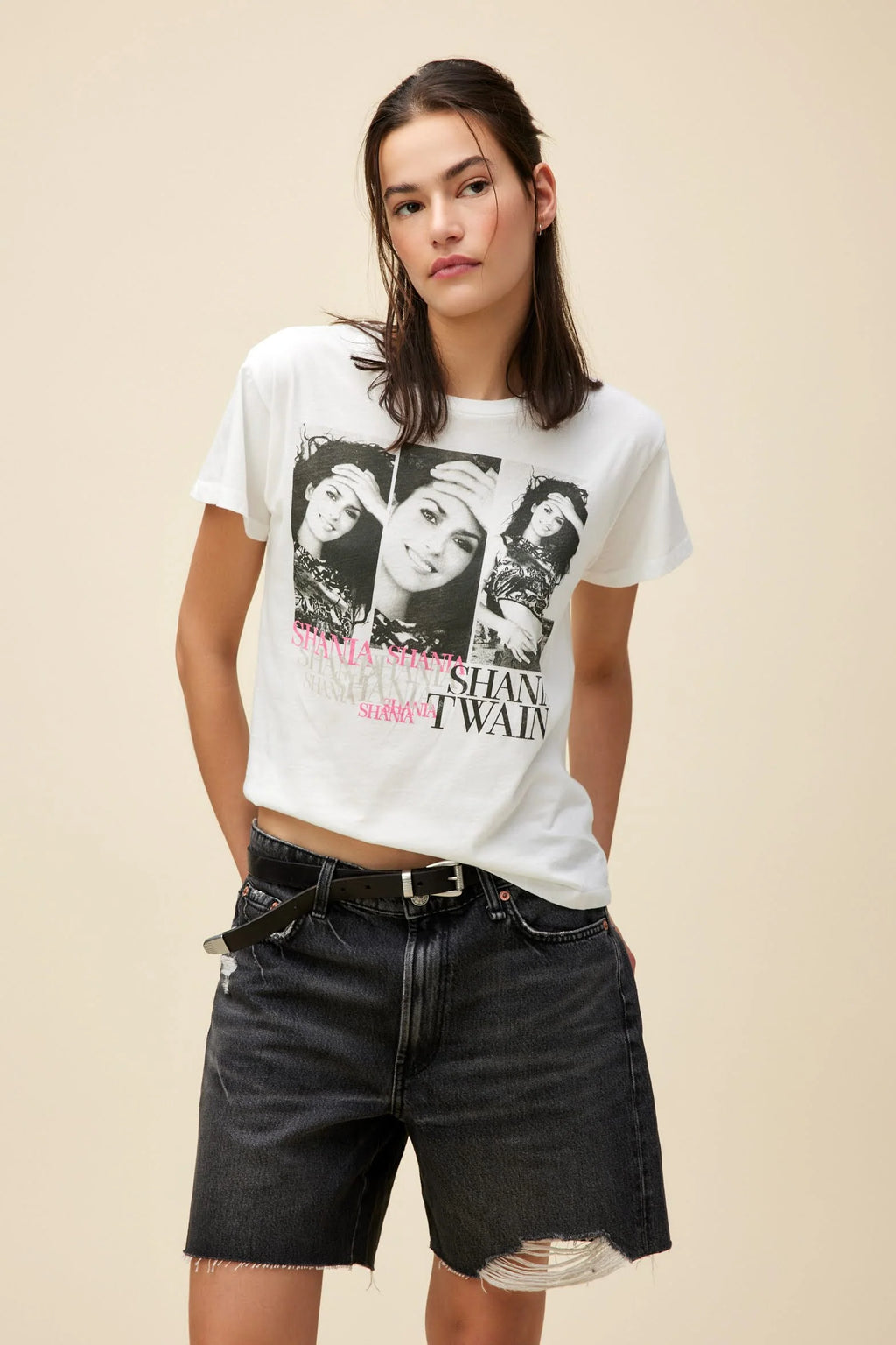 DAYDREAMER - SHANIA TWAIN REPEATED SOLO TEE - THE MNRCH